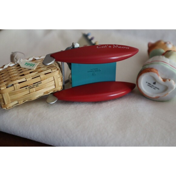 Lot Of 5 Hallmark Cat Kitty Feline Ornaments Picture Frame Sail Boat Basket - Picture 10 of 15